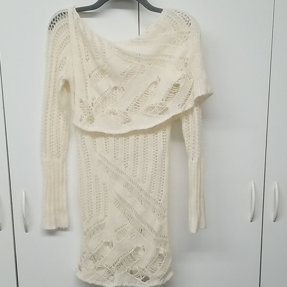 GUESS sweater - Picture 2 of 3
